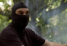Pacto Invisível: documentário cristão revela conexões entre extremismo, narcotráfico e a crise na Venezuela Ex-homem-bomba participa das gravações do documentário Pacto Invisível. Foto: Luz em Ação.