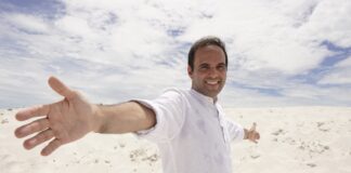 Cantor premiado nacionalmente, Edu Silvera lança “Vou Confiar” com clipe cinematográfico O cantor gospel Edu Silvera. Foto: Isac Pinheiro Alves.