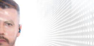 Stéfanno Dias inicia nova fase na carreira e lança “Só de Ouvir Falar” pela Labidad Music O cantor gospel Stéfanno Dias. Foto: Divulgação.