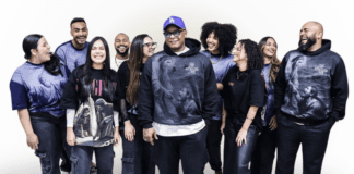 O grupo One Service lança o single e clipe de “O Galo Cantou”, que trazem a participação do cantor Guilherme Andrade O Galo Cantou