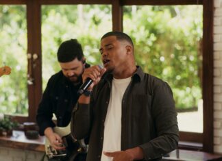 John Cunha apresenta o clipe da faixa “Teu Amor” pela Central Gospel Music