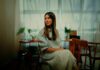 Gabriela Maganete, do Central 3, lança a canção “Fico Nesse Lugar (Acústico)” pela Onimusic