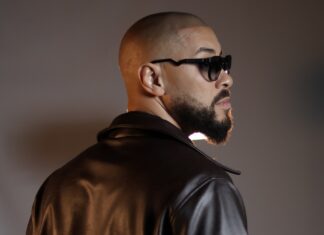 Ton Carfi resgata o R&B e aborda os desafios reais do amor no EP “Cantares” O cantor gospel Ton Carfi. Foto: Divulgação.