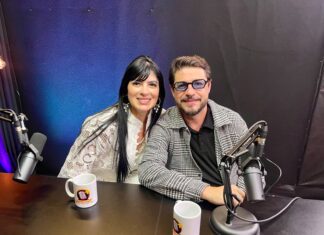 Fernanda Brum e Emerson Pinheiro falam sobre carreira, casamento, família e bastidores da música gospel no Super Gospel + Podcast Fernanda Brum e Emerson Pinheiro