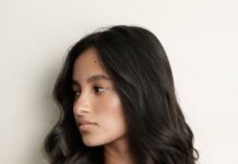 Com uma batida musical envolvente e dançante, a jovem Nicole Gomes lança a canção “Acalma a Tempestade”