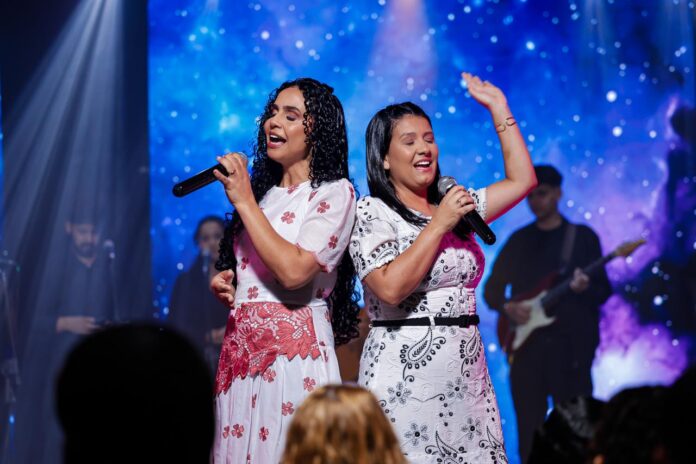 As cantoras Marilene e Gabriela. Foto: Fábio Rickman.