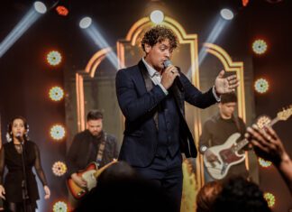 “Te Faço Vencedor”: Hudson Vieira apresenta novo single inspirado em Isaías 41:10 O cantor gospel Hudson Vieira. Foto: Divulgação.