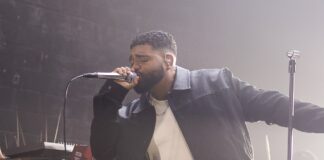 Silas Magalhães aposta no R&B na canção “Tudo Posso”, que integra o DVD comemorativo de 15 anos de carreira